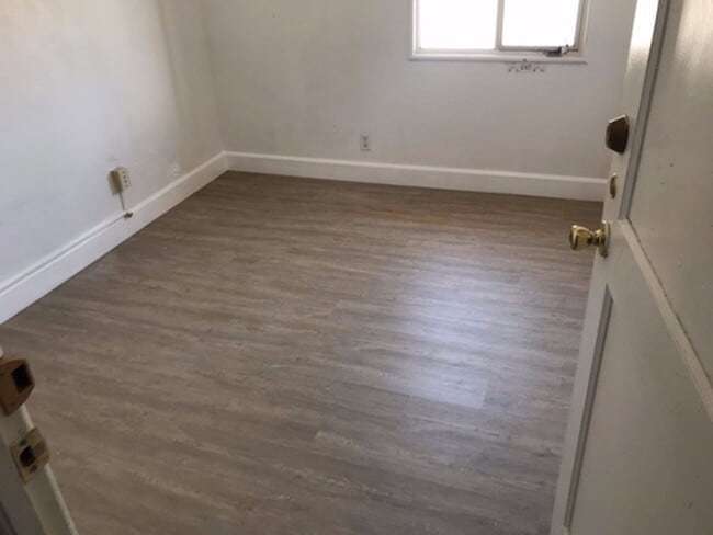 Building Photo - 4544 El Cerrito Dr