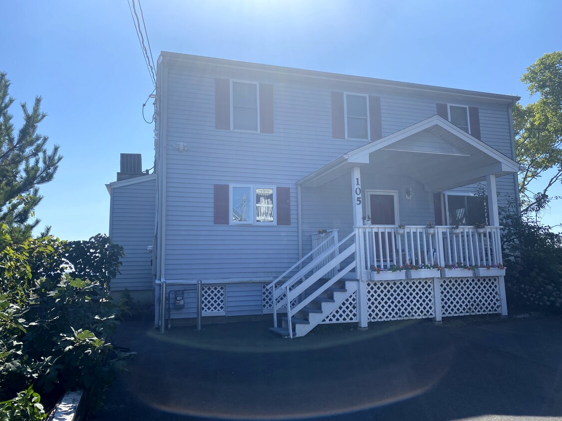 105 Milford Point Rd, Milford, CT 06460 House Rental in Milford, CT