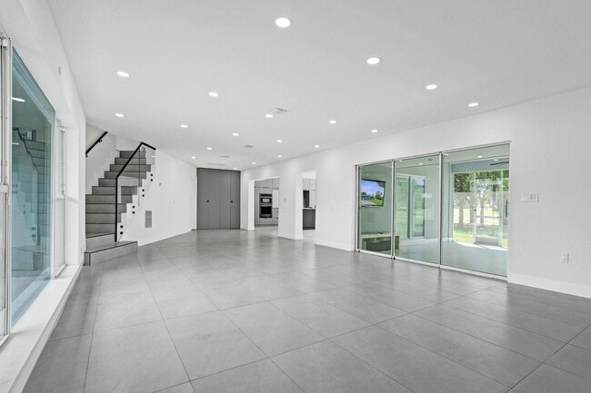 Foto del edificio - 6700 E Tropical Way