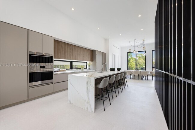 Foto del edificio - 92 SW 28th Rd