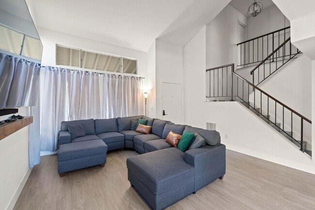 Foto del edificio - 882 Coral Ridge Cir