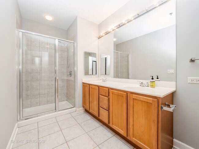 Foto del edificio - 1322 S Prairie Ave