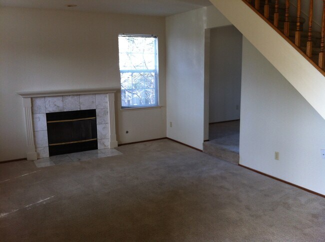 Foto del edificio - 387 Redwood Heights Ct