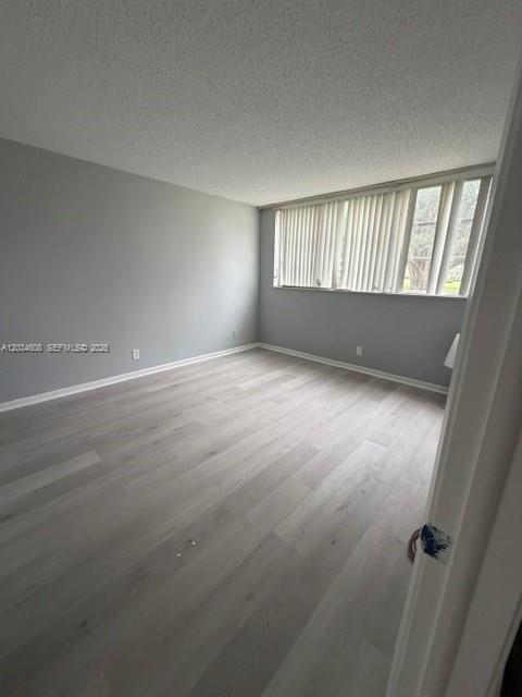 Foto del edificio - 8990 S Hollybrook Blvd