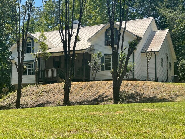 Building Photo - 780 Dallas Hwy