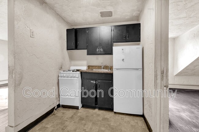 Foto del edificio - 111 Cottage St