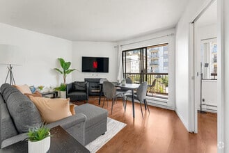 Building Photo - 1405 Haro St