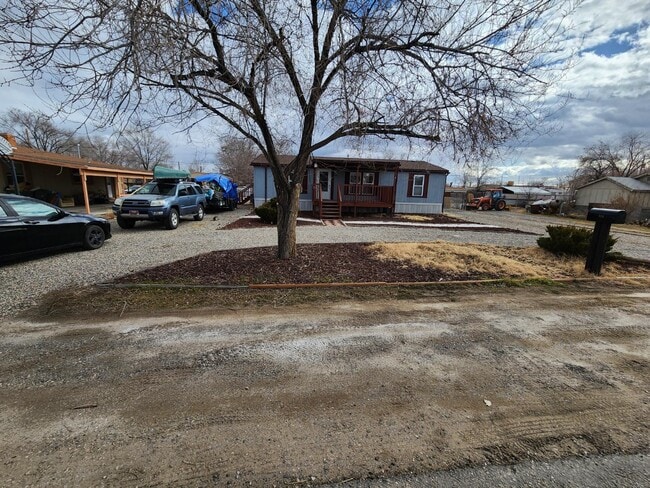 Building Photo - 412 Sherman Dr