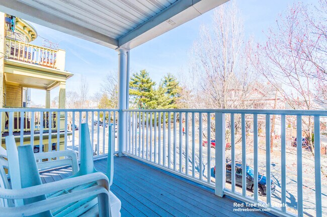 Photo - 31 Pleasant St House