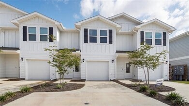 Building Photo - 1761 Jakes Dr