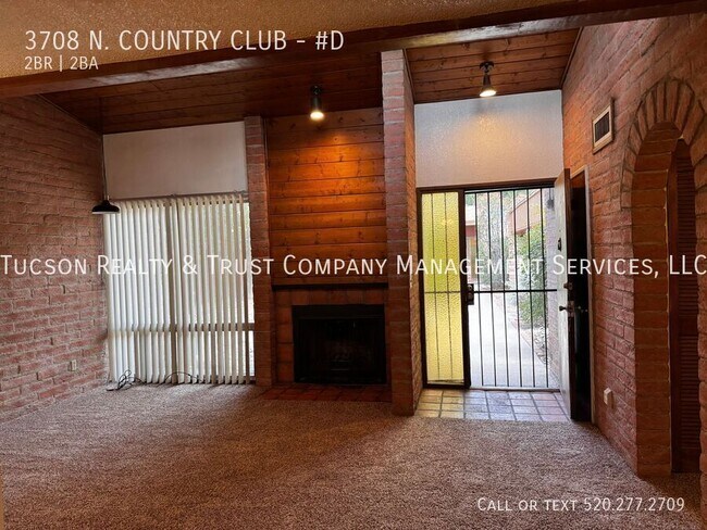 Building Photo - 3708 N Country Club Rd