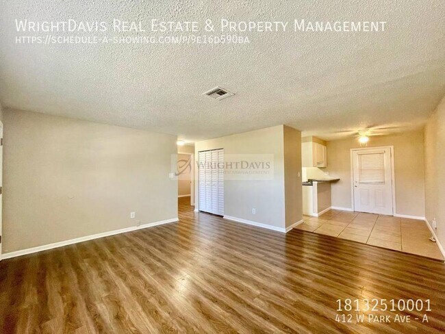 Foto del edificio - Charming 2/1 Duplex in Tampa!