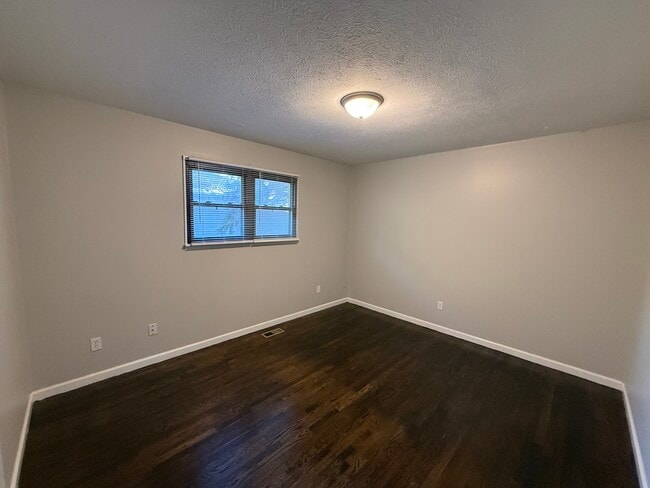 Building Photo - 647 Faircrest Ave NW