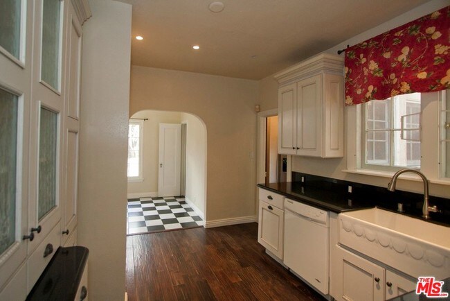 Foto del edificio - 753 S Ogden Dr