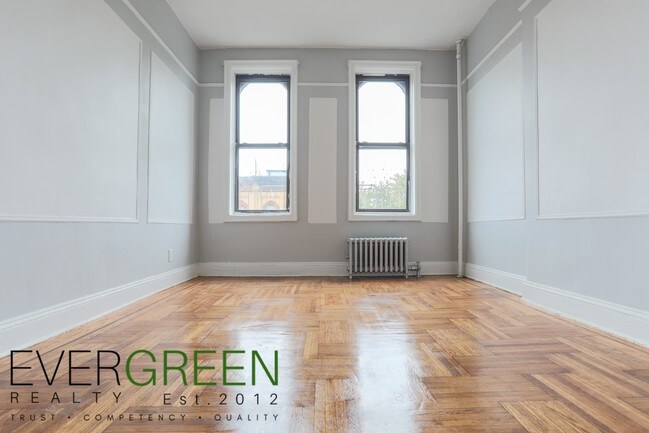 Building Photo - 874 Greene Ave