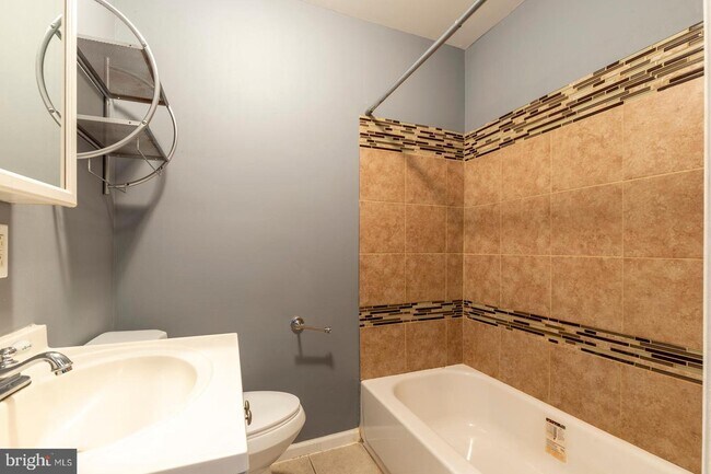 Foto del edificio - 2532 Poplar St