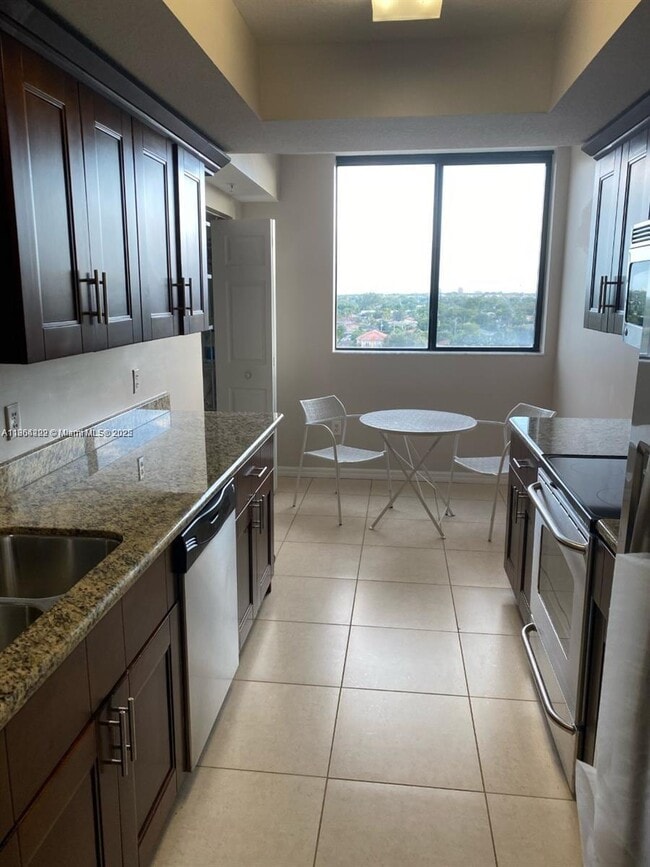 Foto del edificio - 3530 SW 22nd St