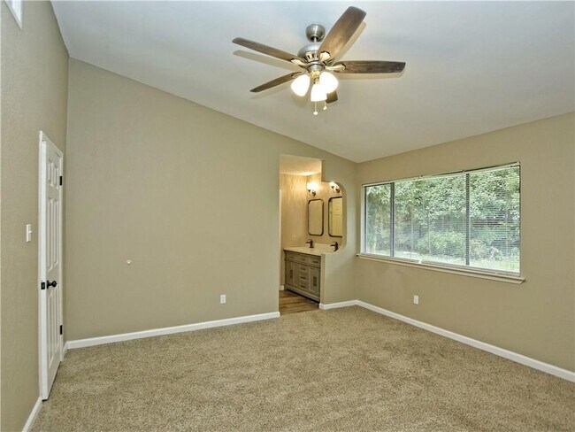 Foto del edificio - 6206 Sun Vista Dr