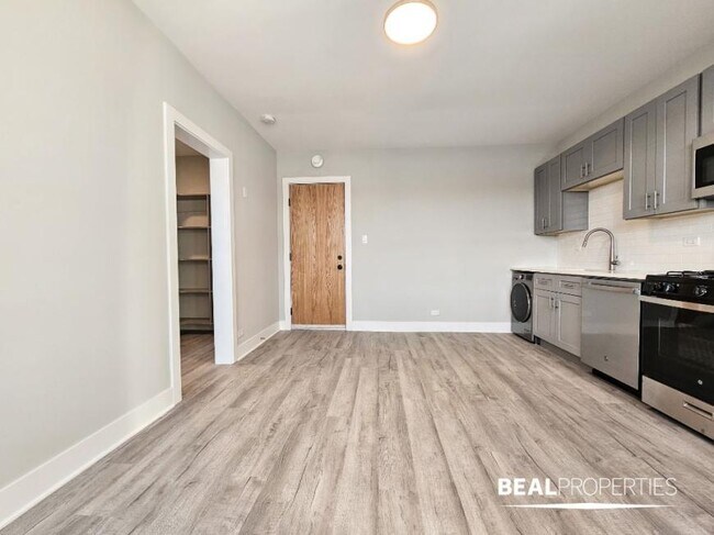 Foto del edificio - 0 bedroom in GLENCOE IL 60022