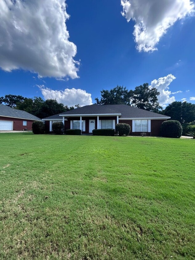 Primary Photo - 1/2 of the first month's rent with a 12-mo...