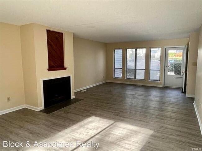 Building Photo - 3 br, 2.5 bath House - 204 Virginia Place