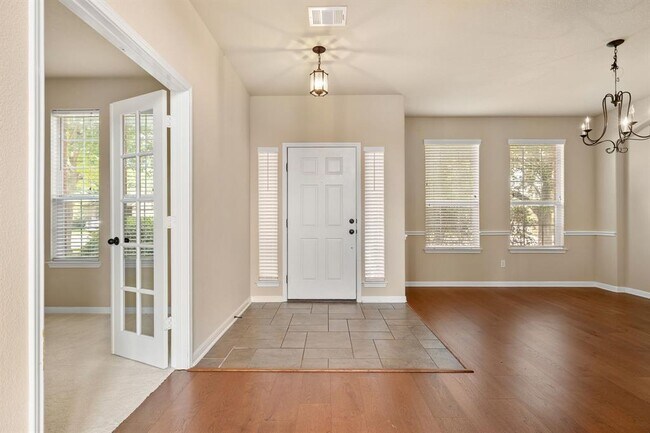 Building Photo - 676 Rusk Rd