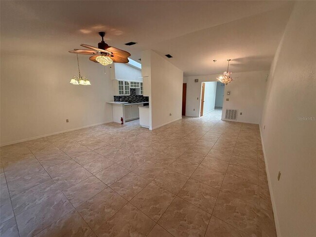 Foto del edificio - 26186 Northern Cross Rd