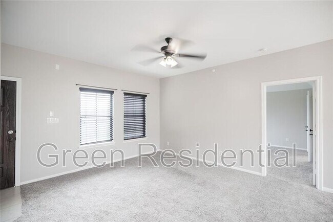 Foto del edificio - 13165 Snow Ln