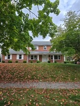 Building Photo - 705 Ashford Rd