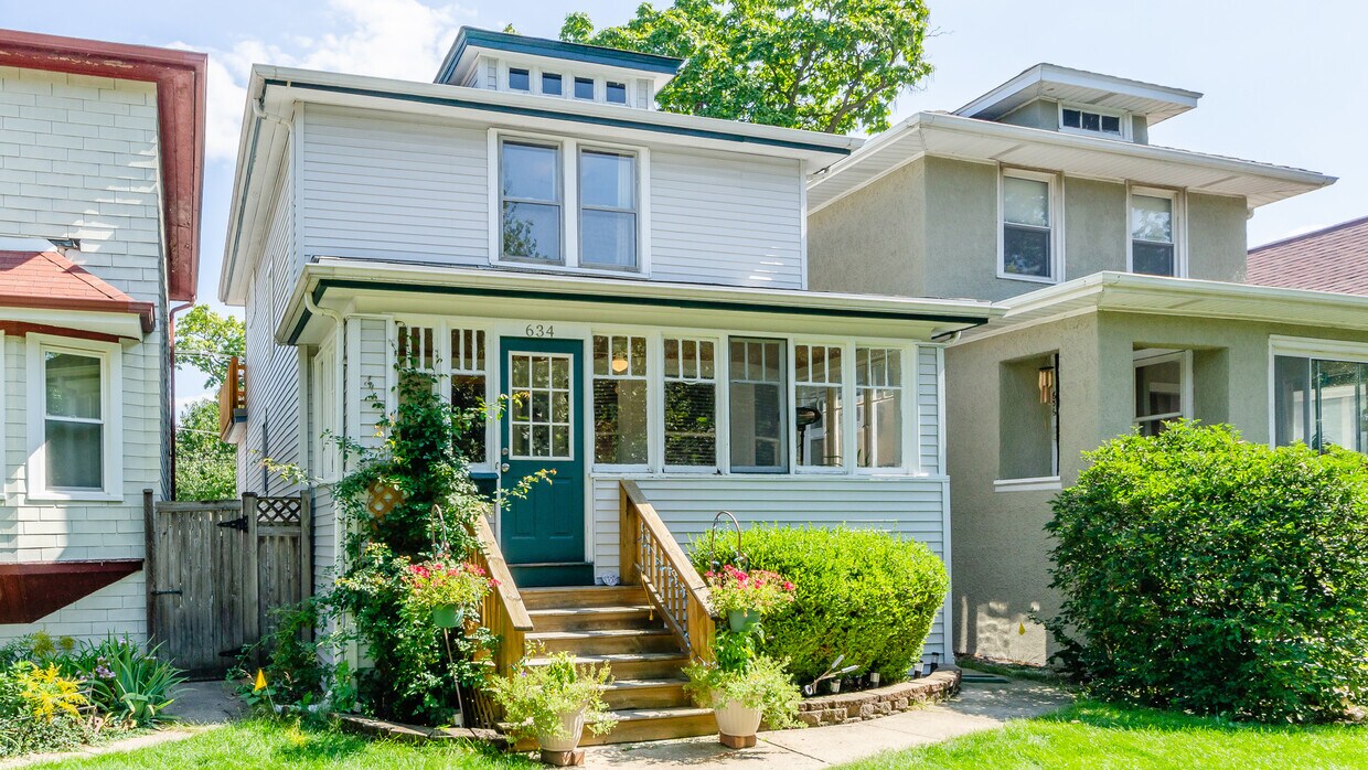 Primary Photo - 634 S Harvey Ave