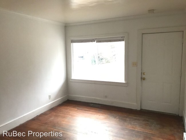 Building Photo - 2703 Watson Dr