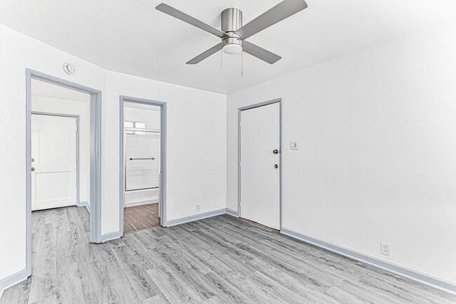 Foto del edificio - 727 Olive Ave