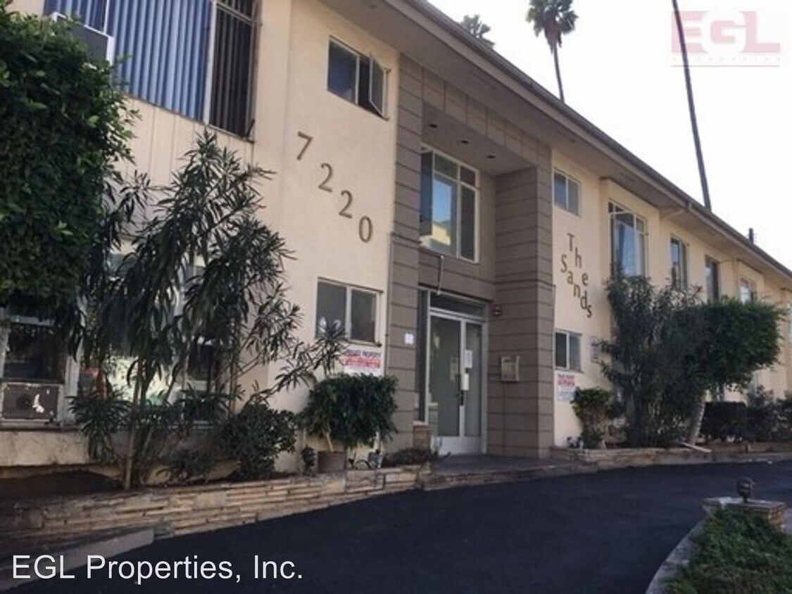 Foto principal - 7220 Hollywood Blvd