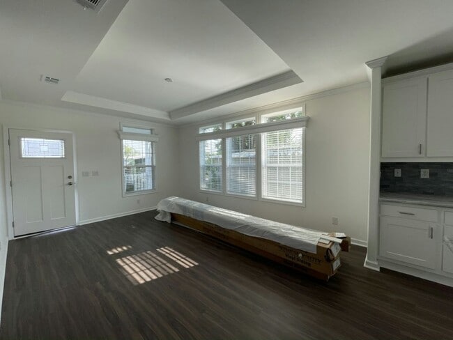 Building Photo - 5018 Windmill Manor Ave