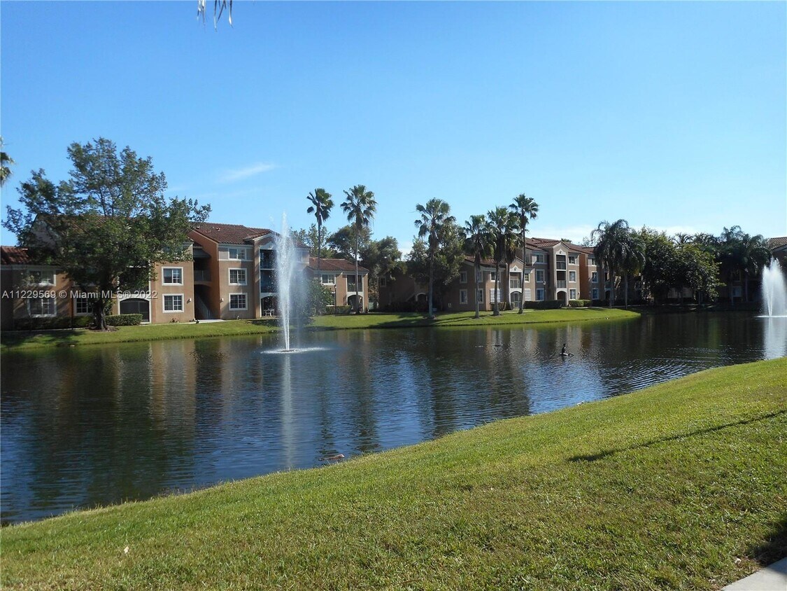 4844 N State Rd 7 Unit 2103, Coconut Creek, FL 33073 Condo for Rent