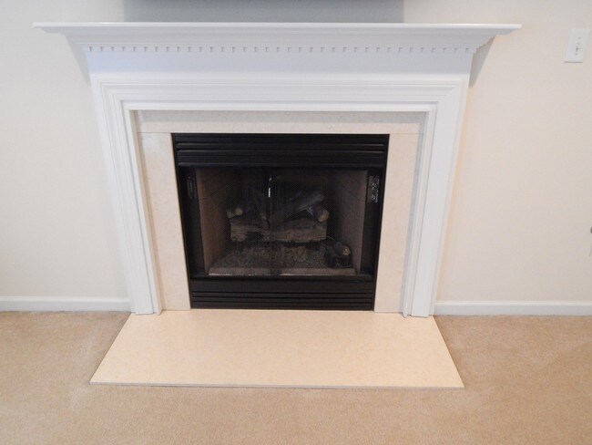 Building Photo - 886 Charlotte Dr. Newport News, VA 23606