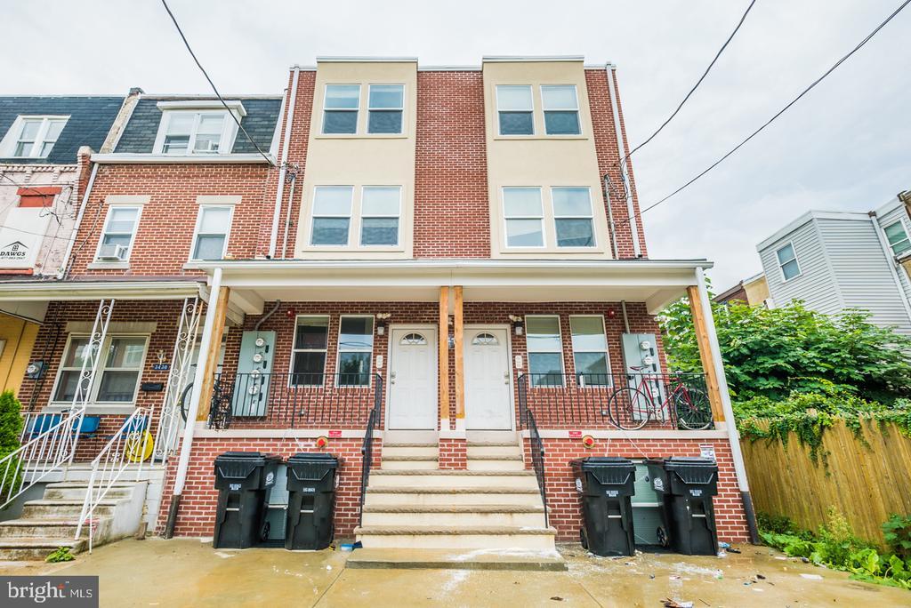 Foto principal - 3434 Wallace St