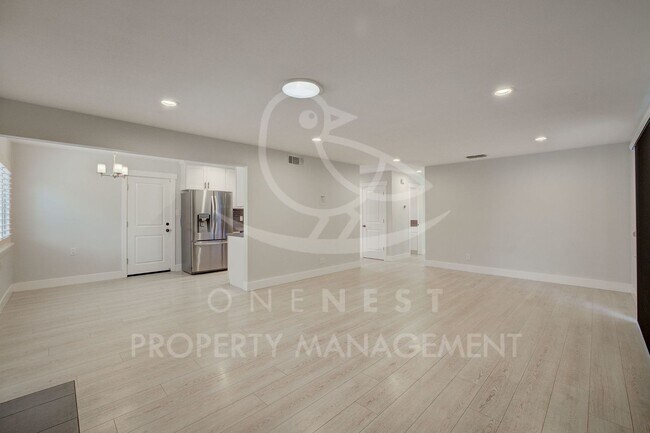 Foto del edificio - Updated 3-Bedroom Home in Foothill Farms