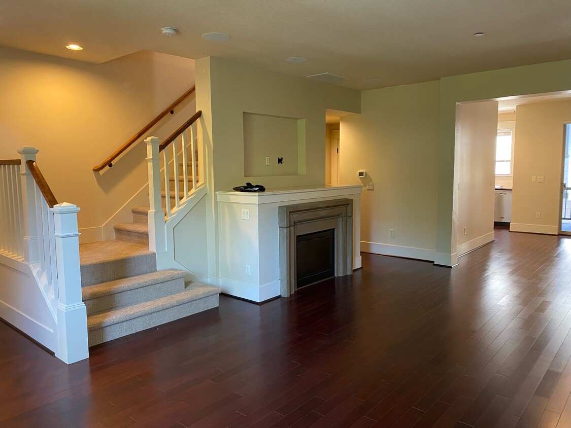 Great Room - 678 SW Rustica Ter