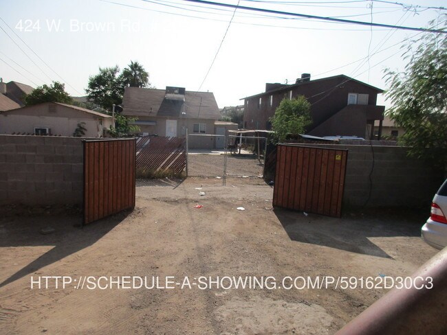 Building Photo - 424 W Brown Rd