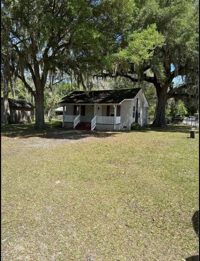 Building Photo - 1236 B and W Grade Rd