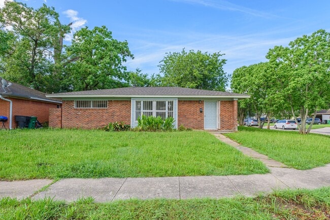 Building Photo - 1434 Marleen St
