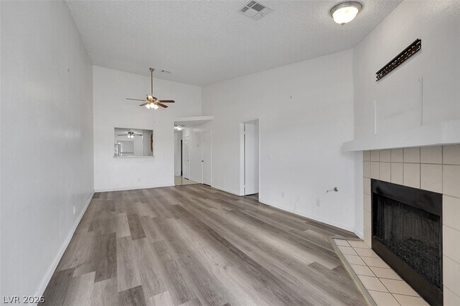 Foto del edificio - 7048 Picaroon Ln