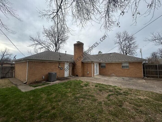 Foto del edificio - 9406 E 37th Ct