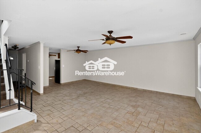 Building Photo - 16329 Taconic Cir