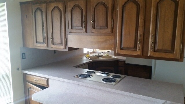 Building Photo - Great home with 2 car garage, deck and shed, fenced yard in Roy for rent