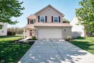 Building Photo - 10856 Trailwood Dr