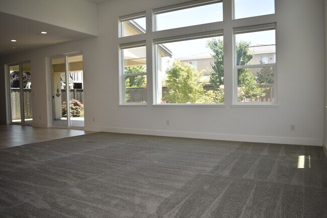 Foto del edificio - 6000 Danwood Dr