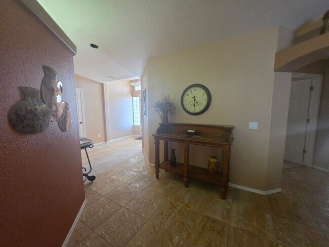Foto del edificio - 2325 Palo Verde Blvd N