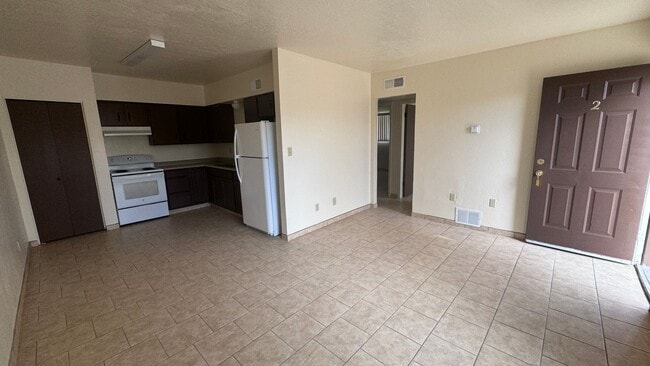 Foto del edificio - 2802 E Idaho Ave